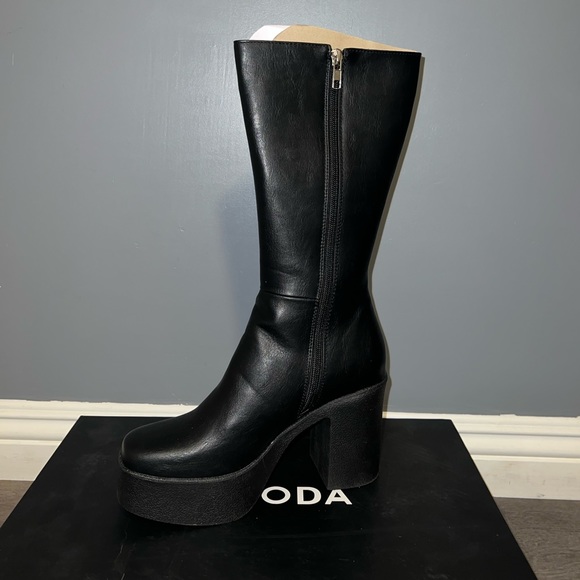 black dollskill calve high boots - Picture 3 of 5